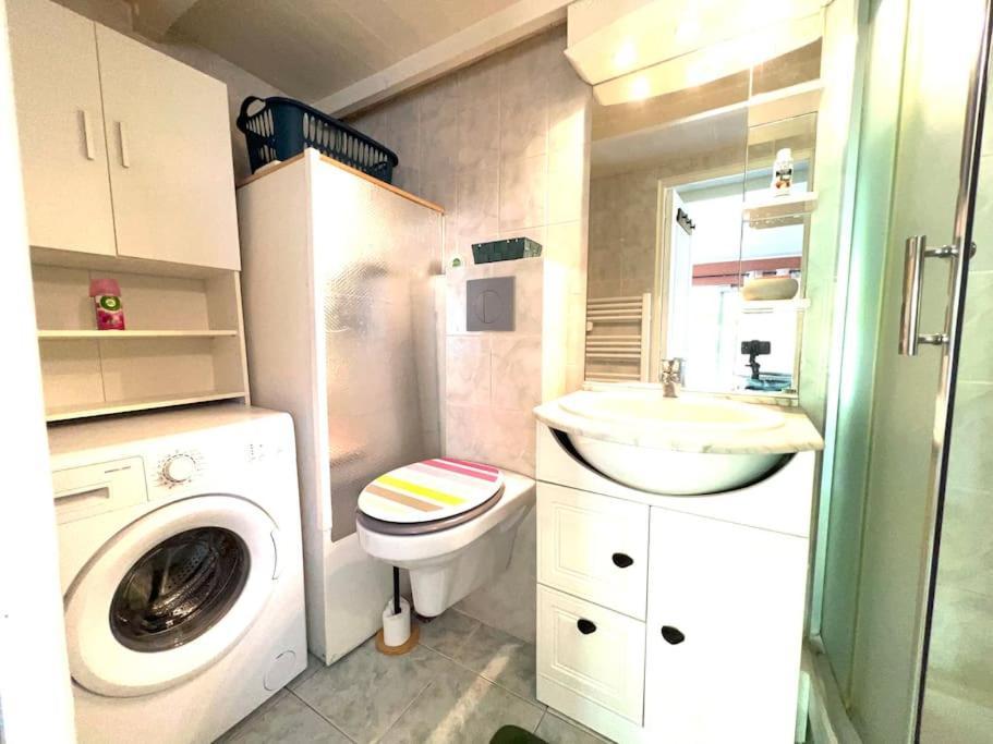 Le Jardin De Mae Apartment Бук-Бел-Ер Екстериор снимка