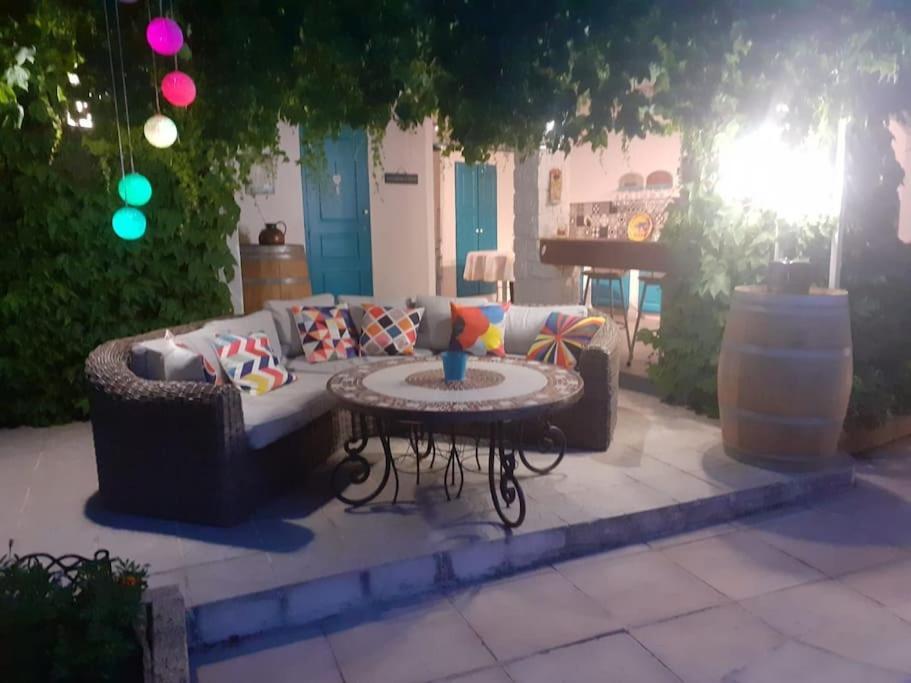 Le Jardin De Mae Apartment Бук-Бел-Ер Екстериор снимка