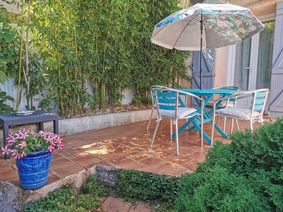 Le Jardin De Mae Apartment Бук-Бел-Ер Екстериор снимка